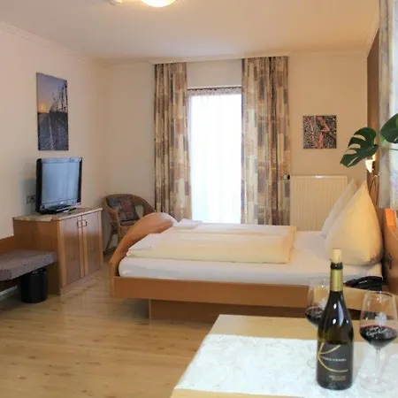 Hotel Winzerhotel Kinges-kessel Gbr