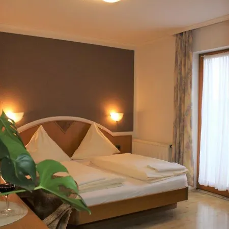 Winzerhotel Kinges-kessel Gbr Hotel Morstadt