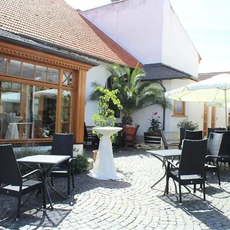 Winzerhotel Kinges-kessel Gbr 3* Morstadt