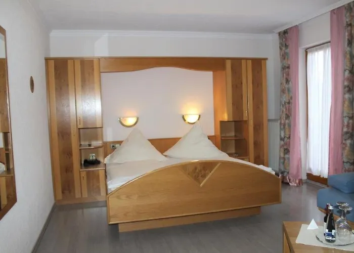 Winzerhotel Kinges-kessel Gbr Hotell Morstadt